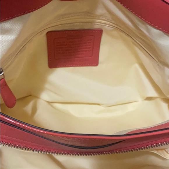 Coach purse - Picture 5 of 9